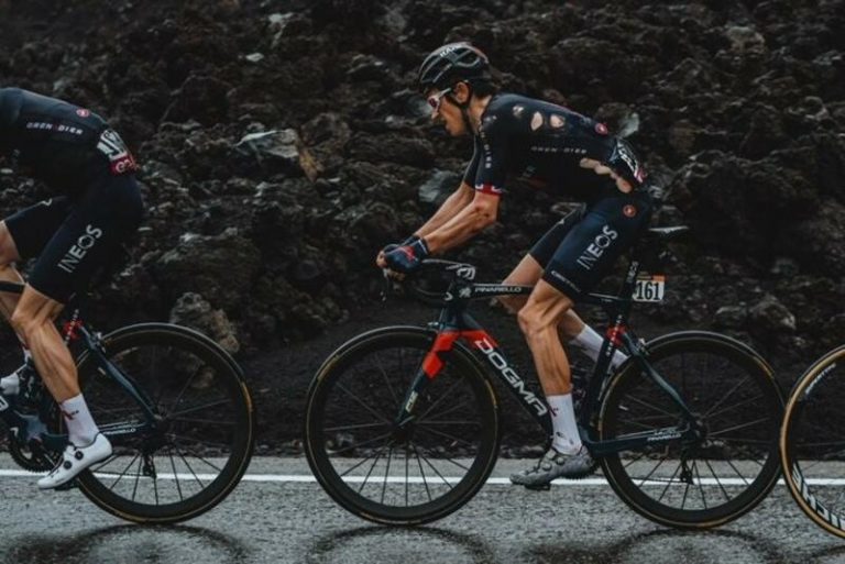 Geraint Thomas abandona el Giro con fractura de pelvis