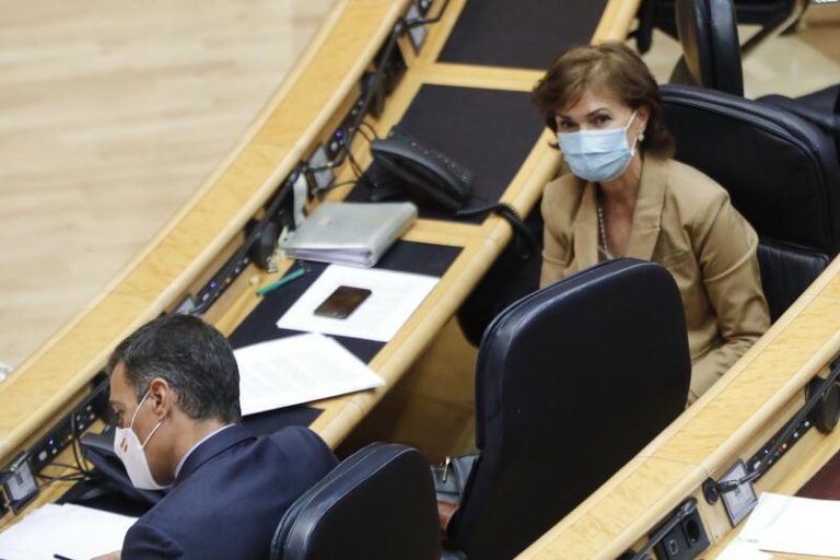 Arranca con minuto de silencio por víctimas del Covid el Pleno del Senado