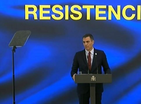 Sánchez anuncia 65.000 plazas de educación de 0 a 3 años y 200.000 para la FP Dual Sánchez anuncia 65.000 plazas de educación de 0 a 3 años y 200.000 para la FP Dual