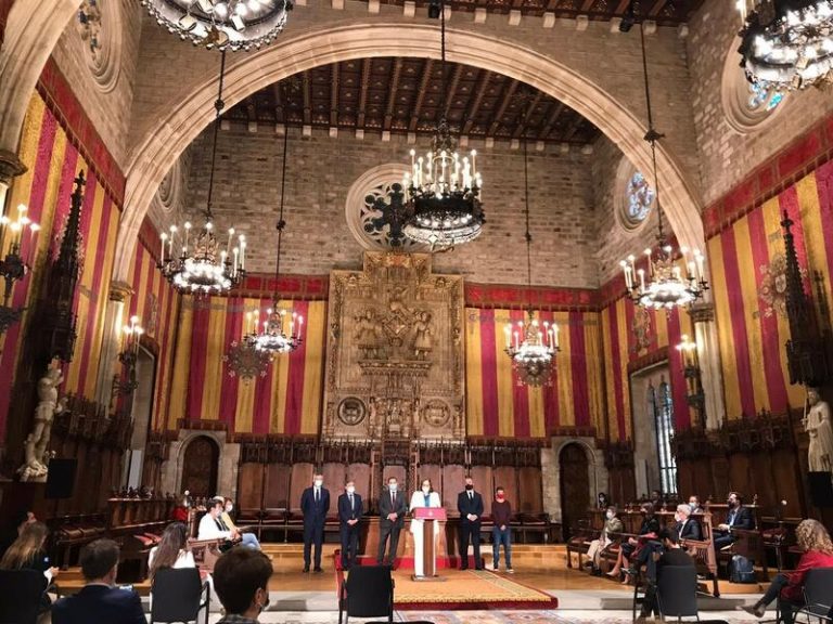 El Gobierno y Barcelona pactan 71,7 millones para construir 3.614 pisos sociales