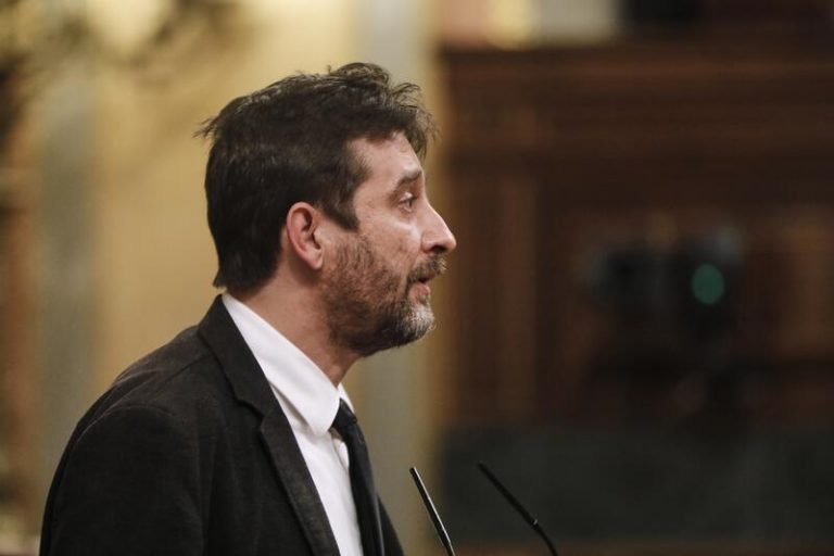 Podemos se desmarca de las amenazas al juez de 'Dina': 