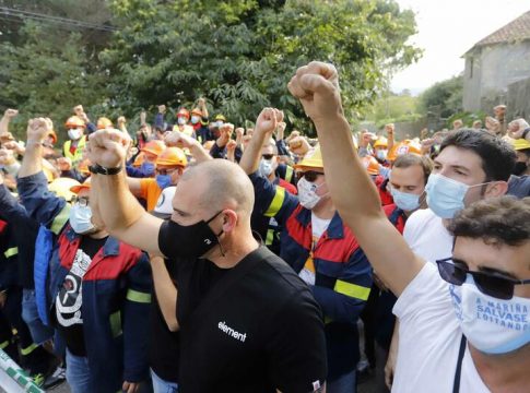 Alcoa anuncia despido colectivo y la hibernación de las cubas en la planta de Lugo Alcoa anuncia despido colectivo y la hibernación de las cubas en la planta de Lugo