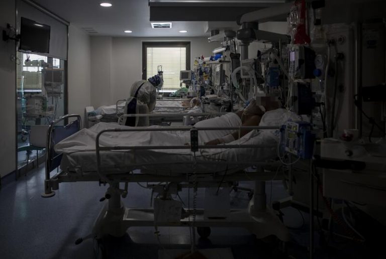 Cataluña registra 1.620 casos y 23 fallecidos más en el último balance diario