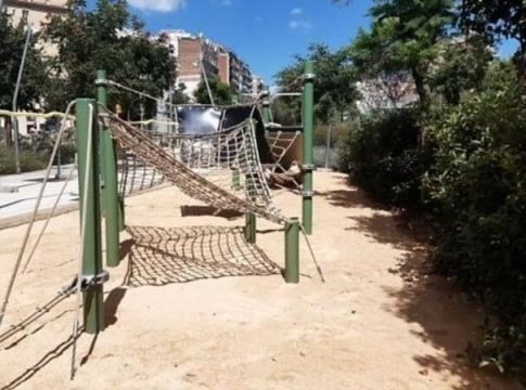 Personas con discapacidad revisarán los espacios de juego infantil en Barcelona Personas con discapacidad revisarán los espacios de juego infantil en Barcelona