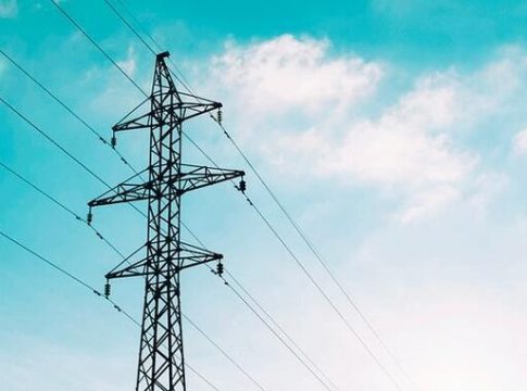 El precio de la luz cae un 17% en lo que va de octubre arrastrado por la caída en la demanda El precio de la luz cae un 17% en lo que va de octubre arrastrado por la caída en la demanda