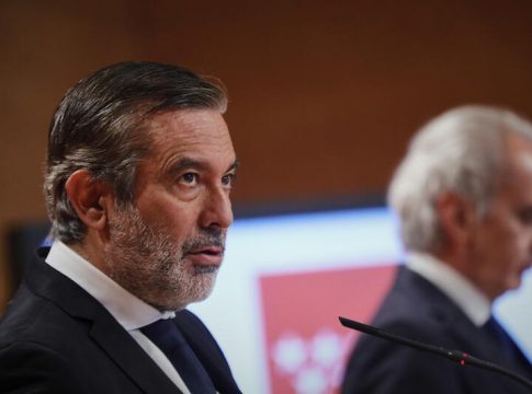 Madrid aclara que no quiere toque de queda con estado de excepción sino limitar horarios Madrid aclara que no quiere toque de queda con estado de excepción sino limitar horarios