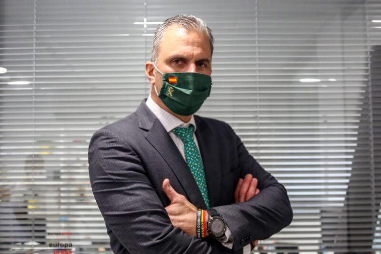 Ortega Smith pide financiar las mascarillas, no 