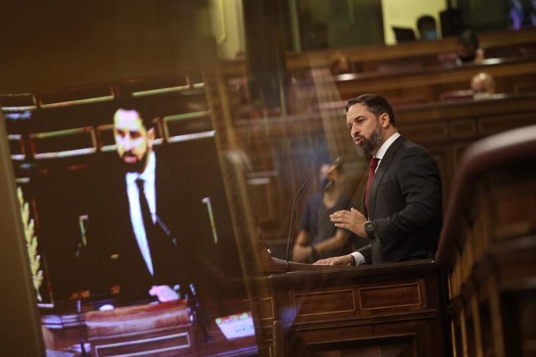 Abascal carga contra el 