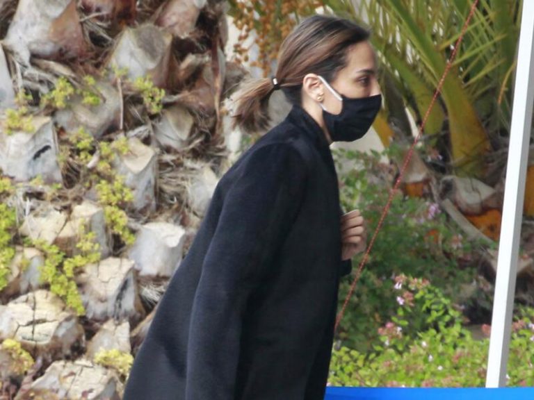 Tamara Falcó acude a dar su último adiós a su tío Fernando, Marqués de Cubas