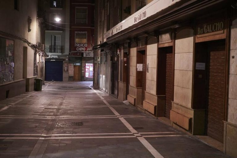 Navarra alcanza nuevo máximo de casos, el día que comienza su cierre perimetral