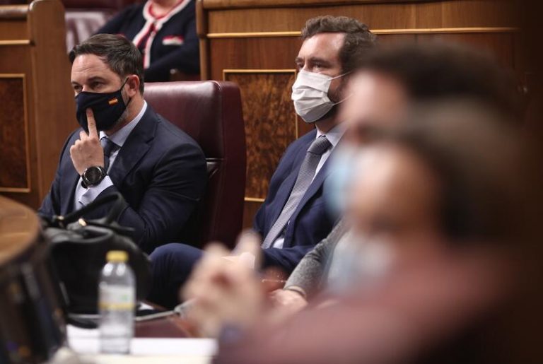 Abascal garantiza que Vox mantendrá el apoyo regional al PP pese a los 