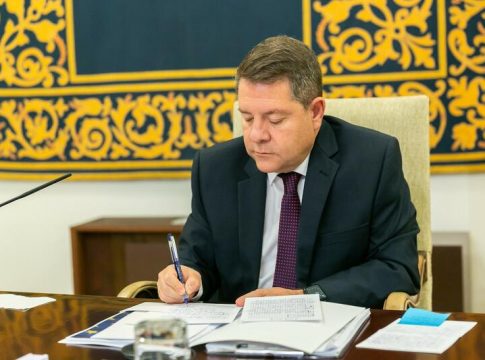 Page reprocha a Aragonés que utilice la reunión para reivindicar un referéndum Page reprocha a Aragonés que utilice la reunión para reivindicar un referéndum