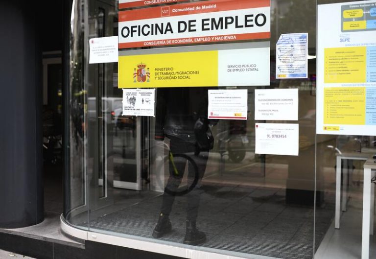 El paro sube en todas las comunidades excepto en Baleares y Cantabria