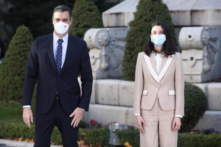 Sánchez tampoco acudirá al próximo Pleno del Senado y el PP censura sus 