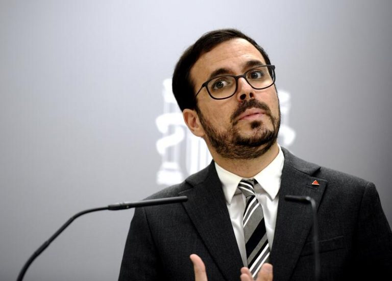 Garzón advierte a 25 equipos de fútbol que deben romper con las casas de apuestas