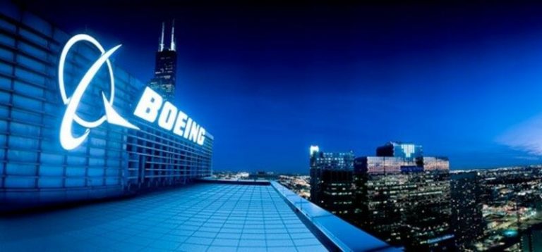 Boeing pierde 3.000 millones hasta septiembre y planea ajustar más su plantilla