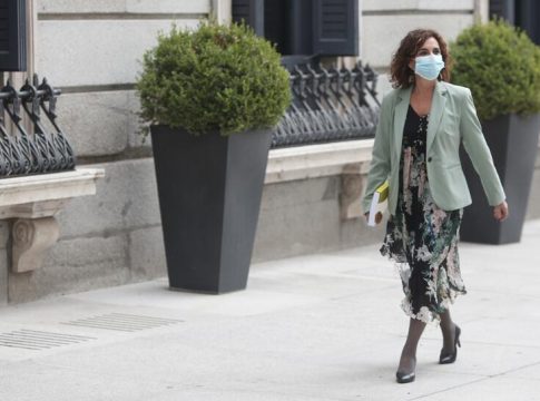 Montero, abierta a suprimir el impuesto al diésel, dice que más que subida fiscal son Montero, abierta a suprimir el impuesto al diésel, dice que más que subida fiscal son