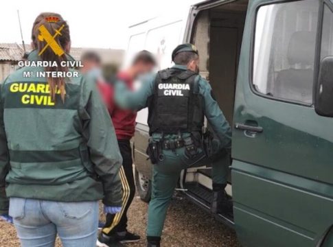 La GC detiene en Zamora a 6 personas por trata de personas con fines de explotación laboral La GC detiene en Zamora a 6 personas por trata de personas con fines de explotación laboral