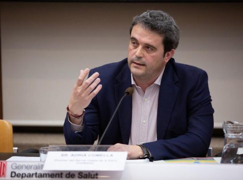 Cataluña estima que en dos semanas se doblarán los ingresados en UCI Cataluña estima que en dos semanas se doblarán los ingresados en UCI