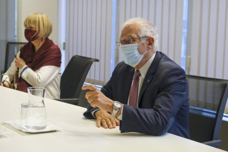 La Eurocámara demanda a Borrell una mayor presencia de mujeres en la política exterior de la UE