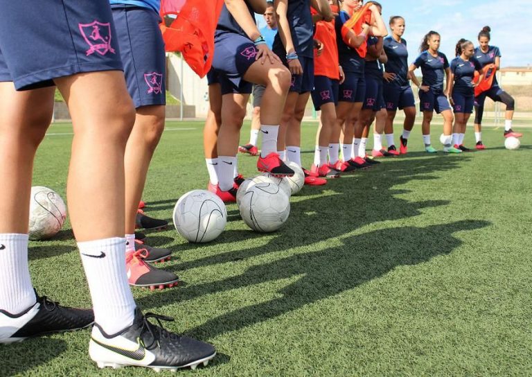 Nike refuerza su compromiso con el acceso de las niñas al deporte en su día
