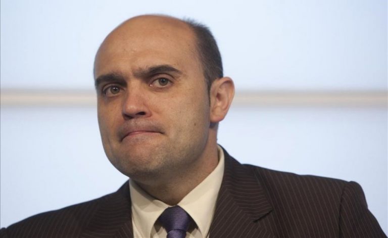 El juez sospecha de presunto trato de favor de directores generales de Educación a Vendrell