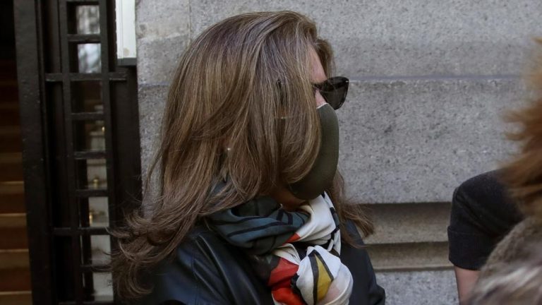 Anticorrupción pide que la mujer de Bárcenas y otros 10 condenados entren en prisión