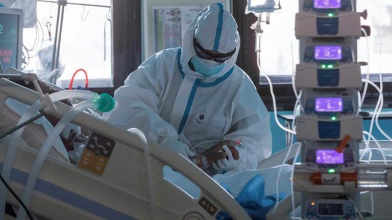 Asturias cierra su quincena con mayor número de positivos, 2.526, y 21 muertes