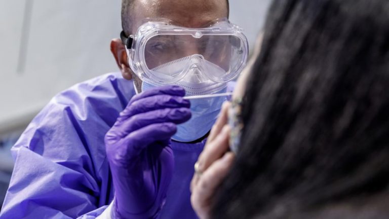 Contagios en la Comunitat Valenciana se disparan hasta los 1.318