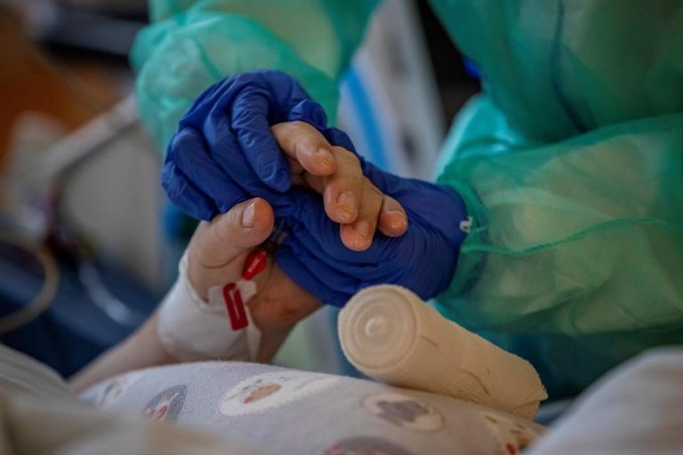 Tres fallecidos y 234 nuevos positivos en la última jornada en Extremadura