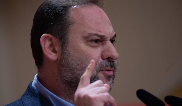 Gobierno pide a Ayuso que mantenga las medidas del estado de alarma en Madrid