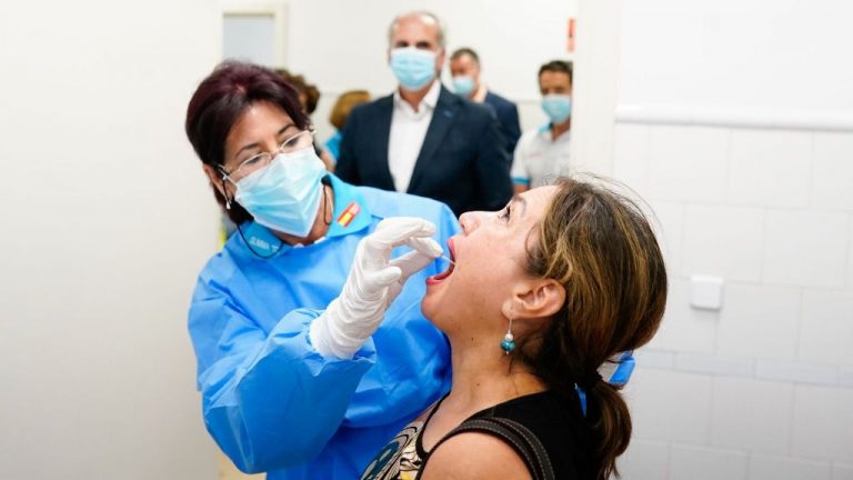 La Comunidad de Madrid notifica 2.248 casos nuevos y 40 fallecidos