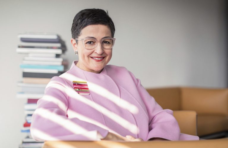 González Laya traslada a las autoridades de Líbano el compromiso de España con la seguridad del país