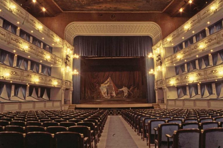 Teatro Cervantes de Málaga adelanta el comienzo de sus espectáculos