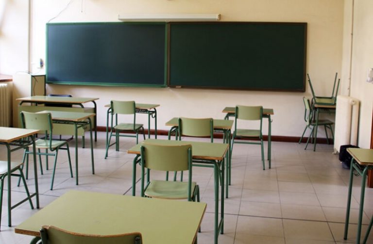 Castilla y León pone en cuarentena 26 nuevas aulas en ocho provincias