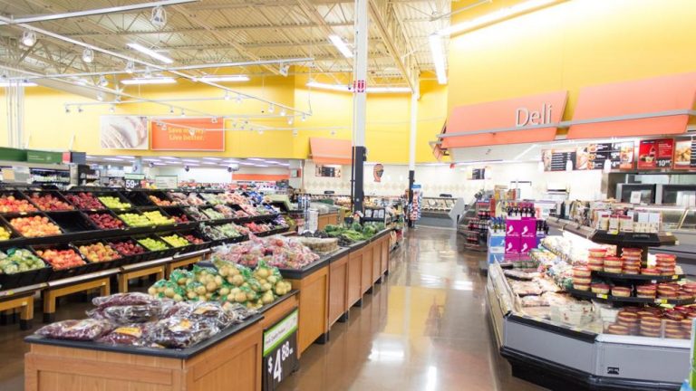 Juzgado anula multa a mujer que acudió con su hijo al supermercado durante el estado de alarma