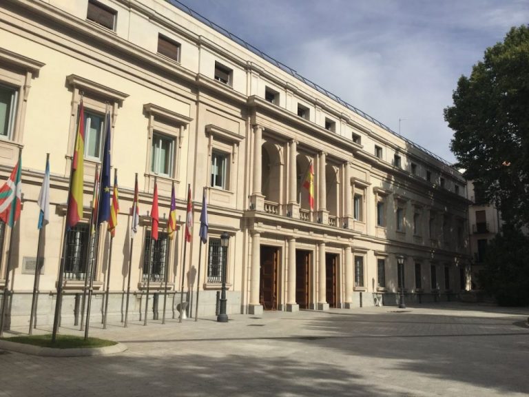VOX tumba declaración institucional en el Senado a favor de una Alianza española