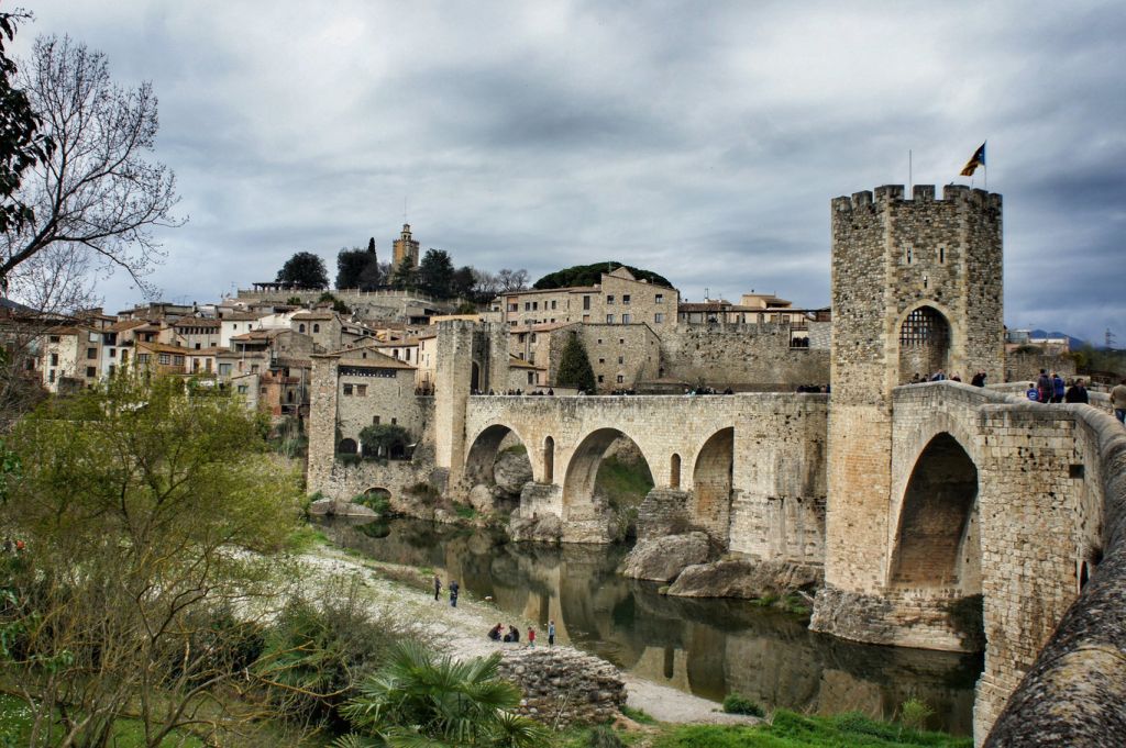 Besalú pueblos