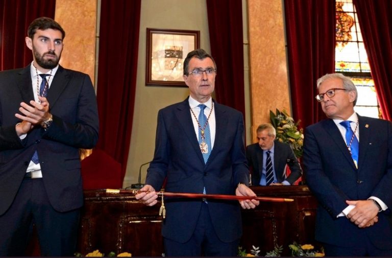 Murcia, la primera ciudad de España que implanta el Sistema Inteligente de piscinas