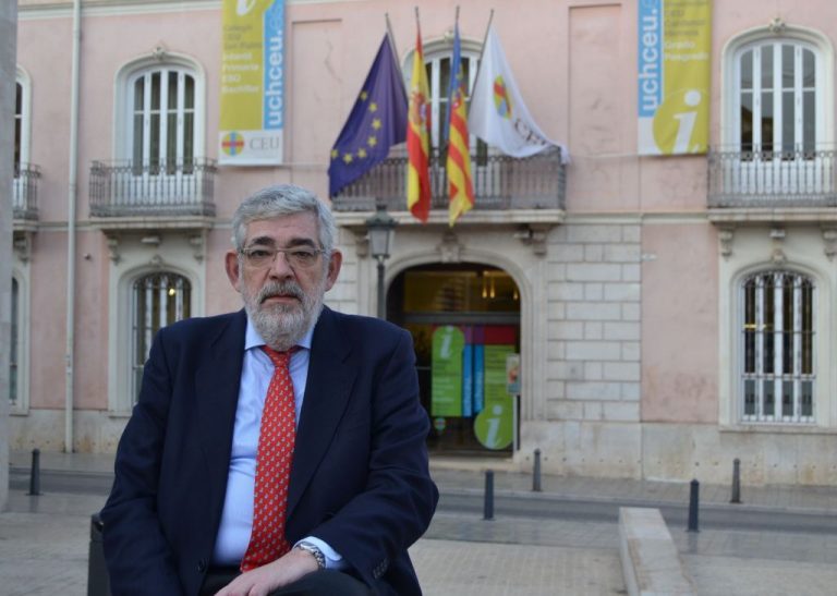 El rector de la CEU UCH aboga por la presencialidad