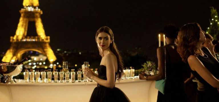 Hemos visto Emily in Paris y esto es lo que nos ha parecido