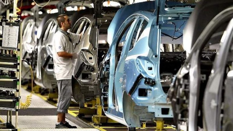 El 70% de las empresas del automóvil prevé facturar un 30% menos este año