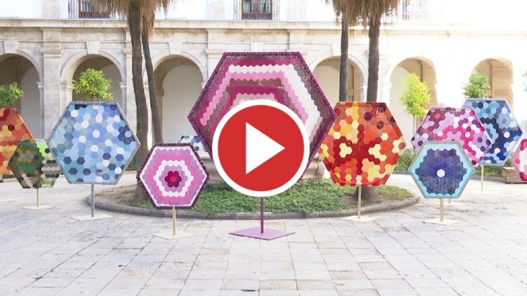 'Hilando vidas', la instalación itinerante que reivindica a la mujer rural