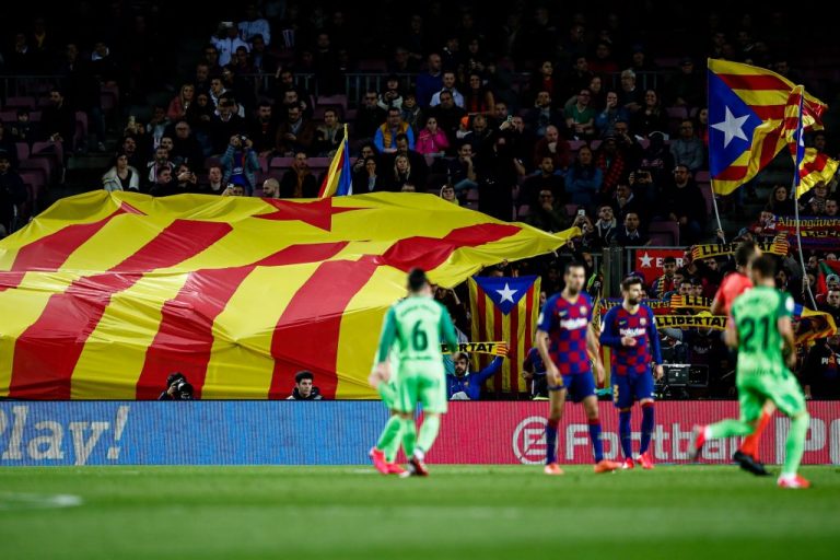 La Generalitat no contempla público en el Camp Nou y espera propuesta del Barça para la moción