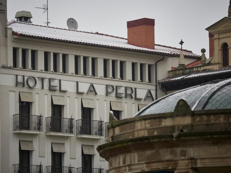 La industria hotelera cierra temporada vacacional sin signos de recuperación a corto plazo