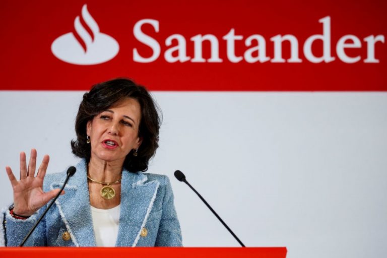 Botín (Santander) defiende que retomar el pago de dividendos ayudará a las economías