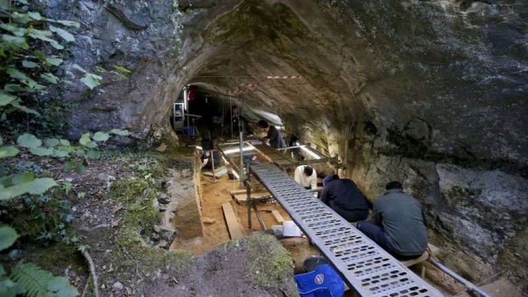 Cova Eirós (Lugo) fue usada por neandertales como campamento de caza