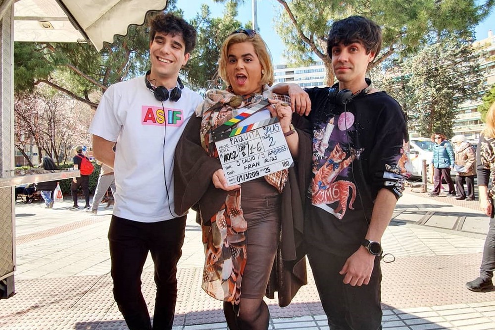 Los Javis y Paquita Salas