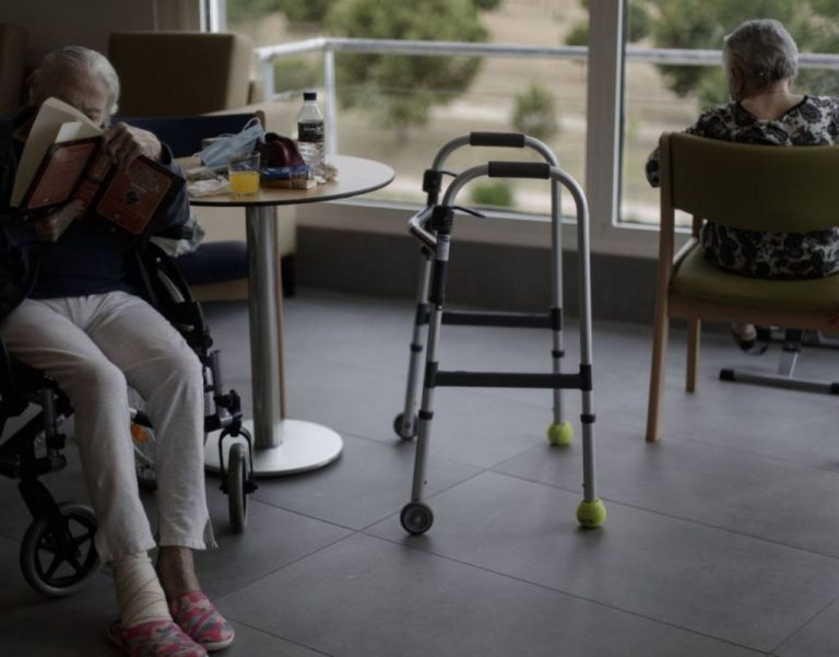 Murcia limita las visitas a residencias y a viviendas tuteladas