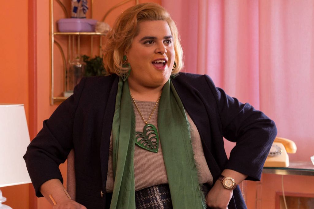 Brays Efe como Paquita Salas